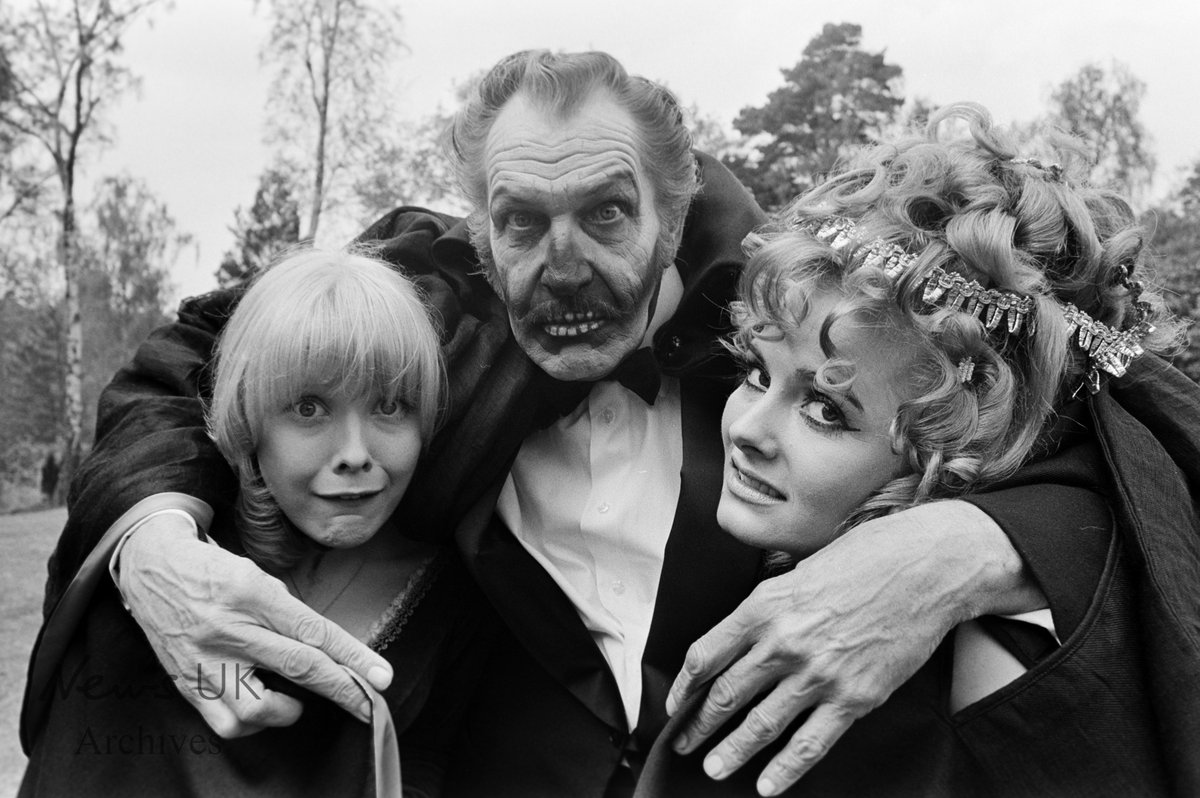 Natasha Pyne, Vincent Price, and Jenny Lee Wright on the set. Natasha Pyne, Vincent Price, and Jenny Lee Wright on the set.