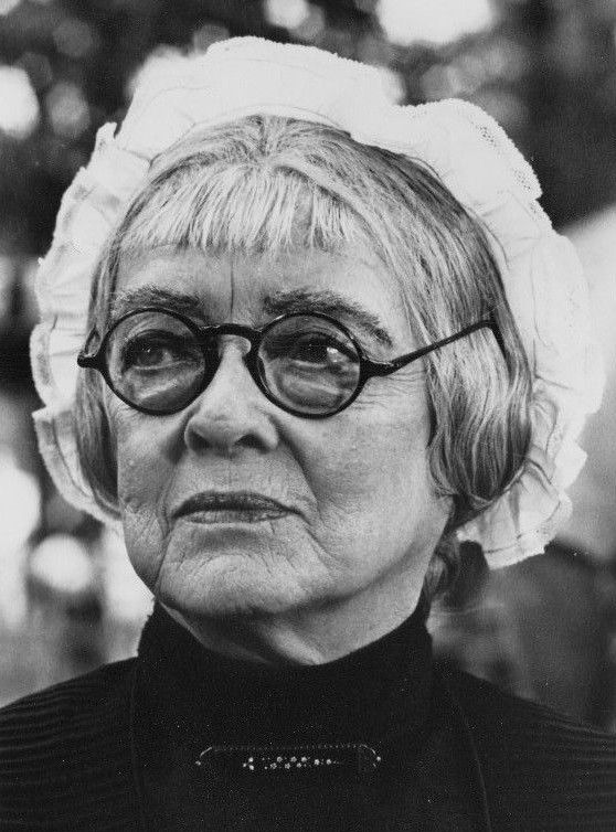 Bette Davis in the best role of her career. Bette Davis in the best role of her career.