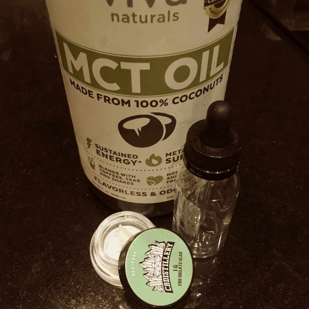 All you need: MCT oil, CBD isolate, and a dropper bottle. All you need: MCT oil, CBD isolate, and a dropper bottle.