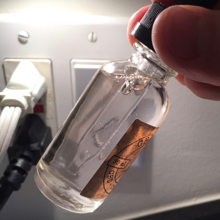 Add more MCT to top off the dropper. That’s 30 ml, or 33.3 mg/ml. Good and strong. Add more MCT to top off the dropper. That’s 30 ml, or 33.3 mg/ml. Good and strong.
